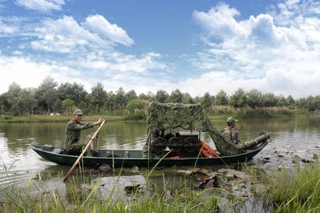Lực lượng thông tin Quân khu 9 huấn luyện bảo đảm thông tin liên lạc trên địa bàn sông nước miền Tây