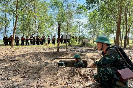 Trường Sĩ quan Thông tin huấn luyện chuyên ngành Nghiệp vụ viễn thông cho học viên khóa ĐH 29, năm 2025