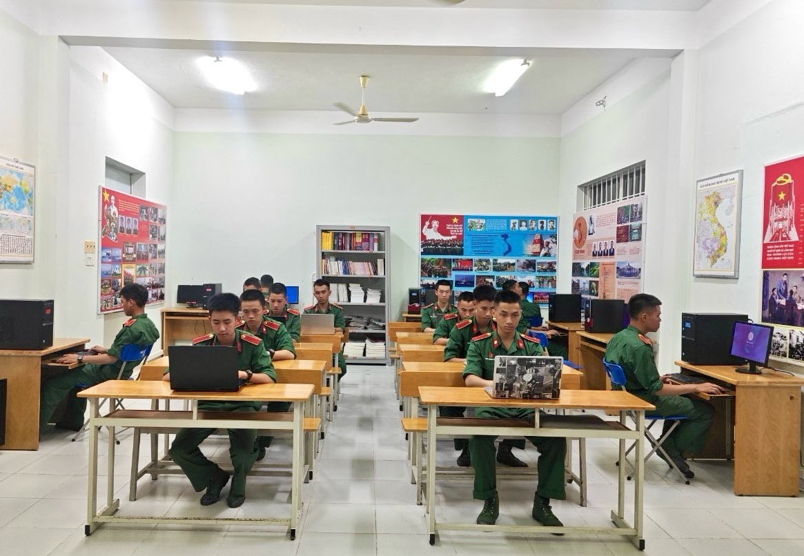 Trường Sĩ quan Thông tin tích cực ứng dụng công nghệ thông tin trong hoạt động phòng Hồ Chí Minh