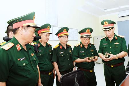 Trung tướng Trần Minh Đức, Chủ nhiệm Tổng cục Kỹ thuật kiểm tra, nắm tình hình và làm việc với Lữ đoàn 134 về công tác kỹ thuật, tháng 5/2023