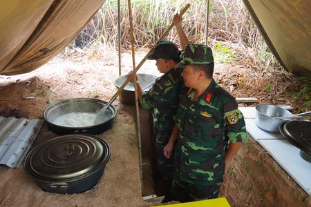 Lữ đoàn 132 phát huy hiệu quả bếp Hoàng Cầm trong bảo đảm hậu cần dã ngoại