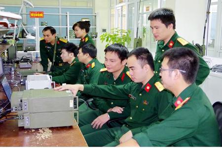 Tuổi trẻ Trung tâm Kỹ thuật Thông tin Công nghệ cao đẩy mạnh công tác nghiên cứu khoa học, thiết kế, chế thử góp phần tự chủ trong công tác bảo đảm kỹ thuật