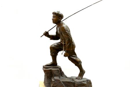 Anh hùng liên lạc nhỏ tuổi Kim Đồng