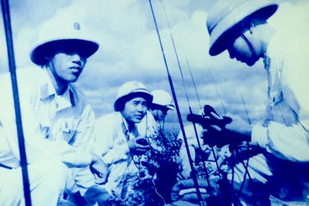 Trung đội Thông tin, Tiểu đoàn 8, Sư đoàn 312 bảo đảm thông tin liên lạc trong diễn tập, tháng 1/1964