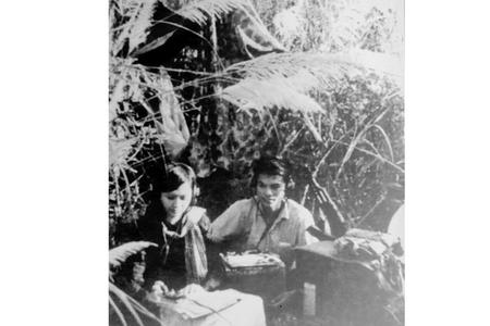 Các chiến sĩ Thông tin Đồng Tháp Mười bảo đảm Thông tin liên lạc kịp thời, vững chắc trong những năm kháng chiến chống Mỹ