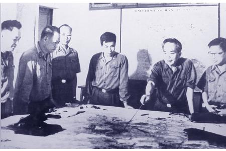 Quân ủy Trung ương hạ quyết tâm thực hiện Nghị quyết của Bộ Chính trị giải phóng miền Nam, năm 1975