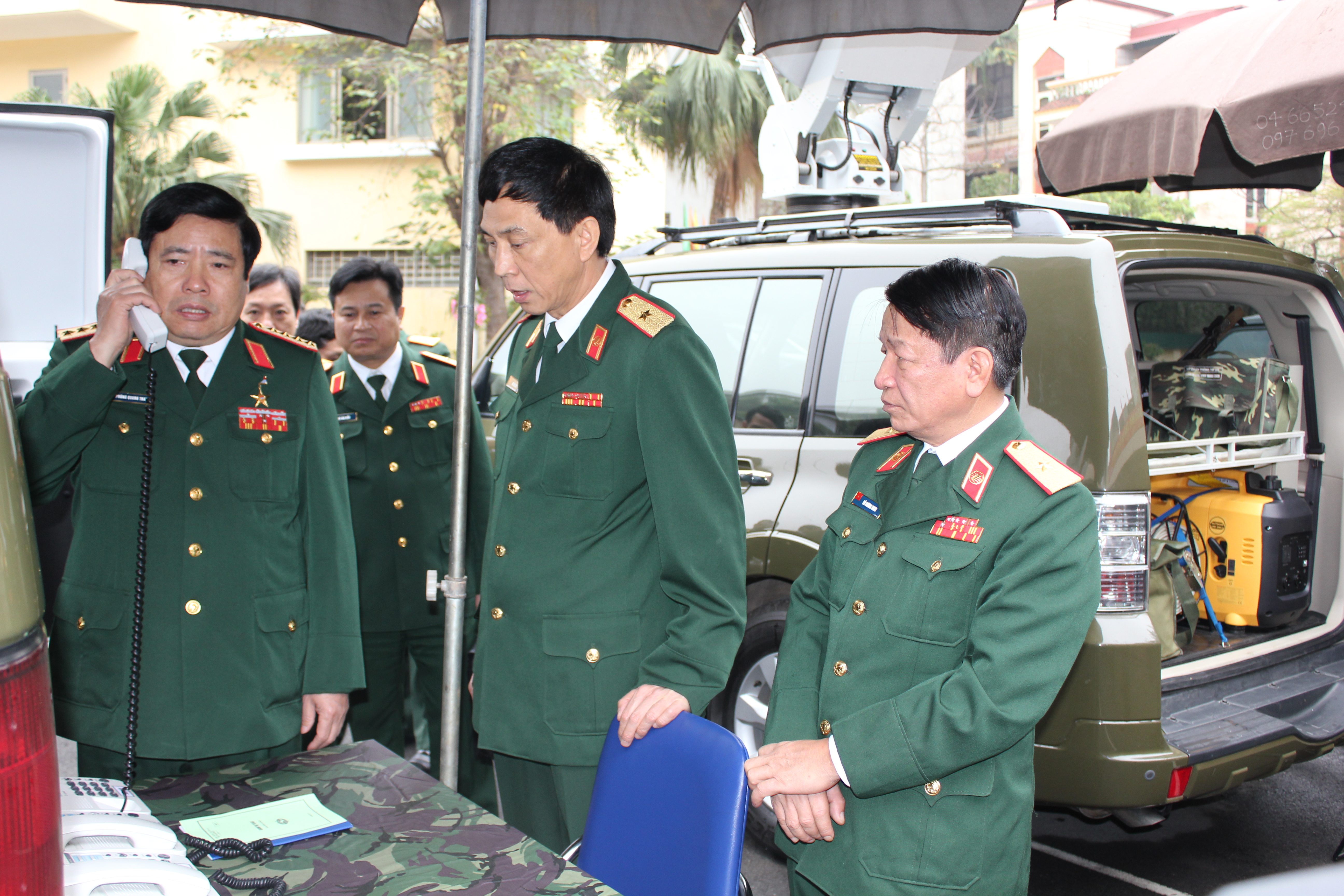 Đại tướng Phùng Quang Thanh, Ủy viên Bộ Chính trị, Phó Bí thư QUTW, Bộ trưởng BQP thăm, kiểm tra Binh chủng TTLL, ngày 20/01/2012 