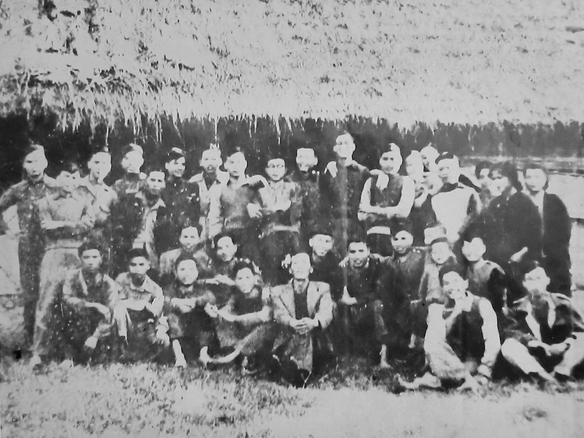 LỚP ĐÀO TẠO CÁN BỘ CHỈ HUY THÔNG TIN LIÊN LẠC KHÓA 1