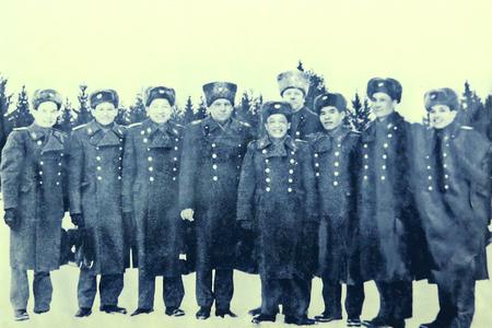 Khóa đào tạo Sĩ quan Chỉ huy kỹ thuật cấp chiến dịch cho Việt Nam và các nước Đông Âu tại Liên Xô, năm 1974 - 1975