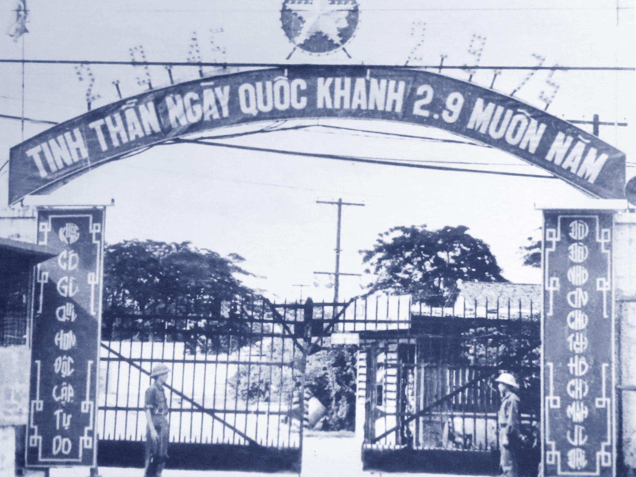 Nhà máy Thông tin Z755 tiếp quản từ “Căn cứ 60 tiếp vận truyền tin” do Mỹ nguỵ để lại sau chiến tranh, năm 1975