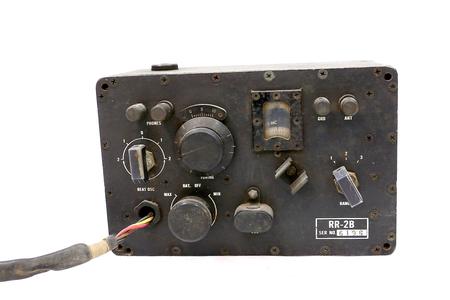 Máy VTĐ RR-2B, chiến lợi phẩm ta thu được của Mỹ sau ngày miền Nam hoàn toàn giải phóng. Sau đó Phòng Trang bị kỹ thuật (Cục Kỹ thuật) Binh chủng TTLL nghiên cứu dùng trong công tác huấn luyện các đơn vị thông tin toàn quân, năm 1975