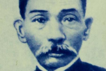 Cụ Phan Chu Trinh, người góp công mở cửa sang phương Tây, đầu thế kỷ XX.