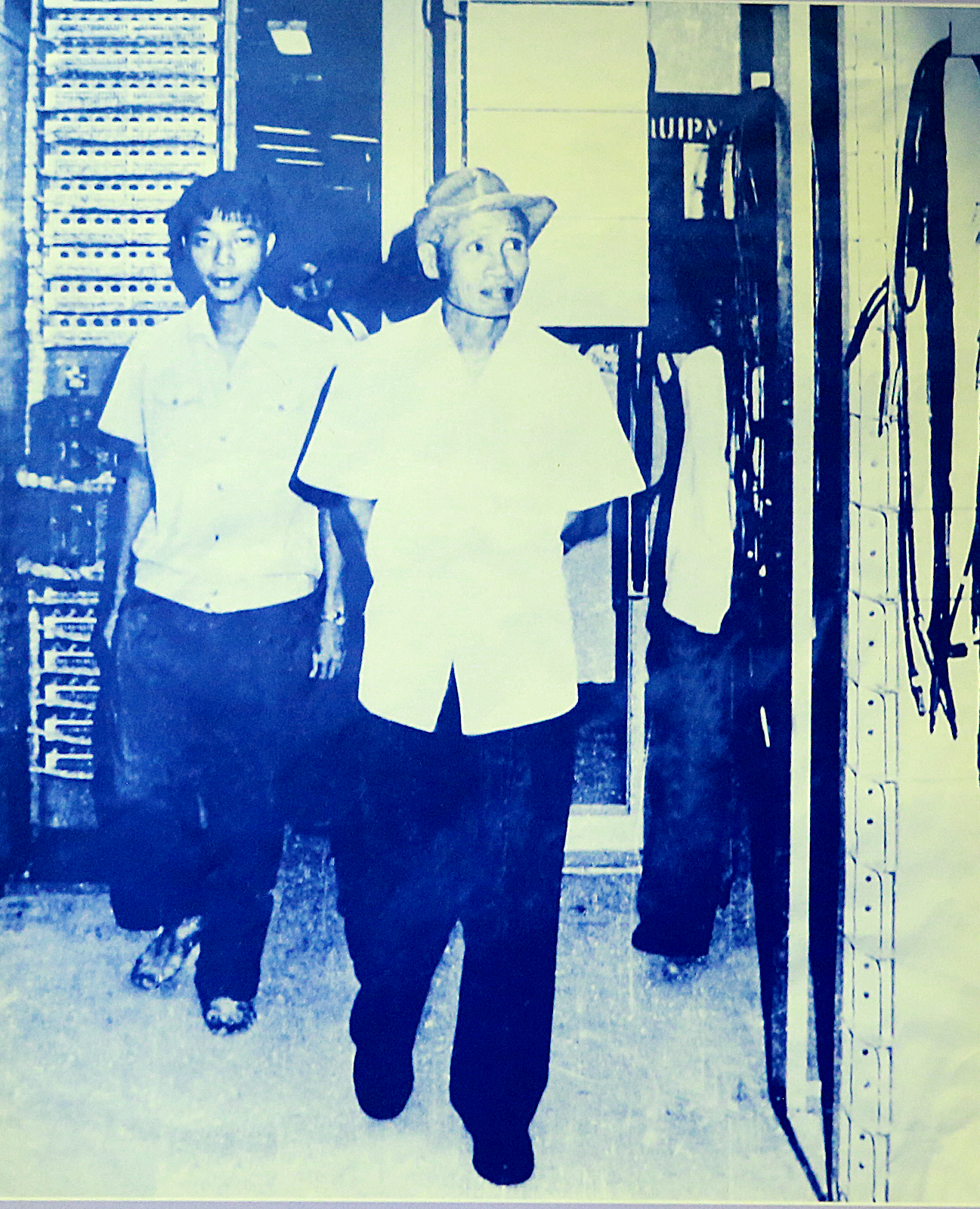 Thủ tướng Phạm Văn Đồng thăm Trung tâm viễn thông Đà Nẵng, năm 1975