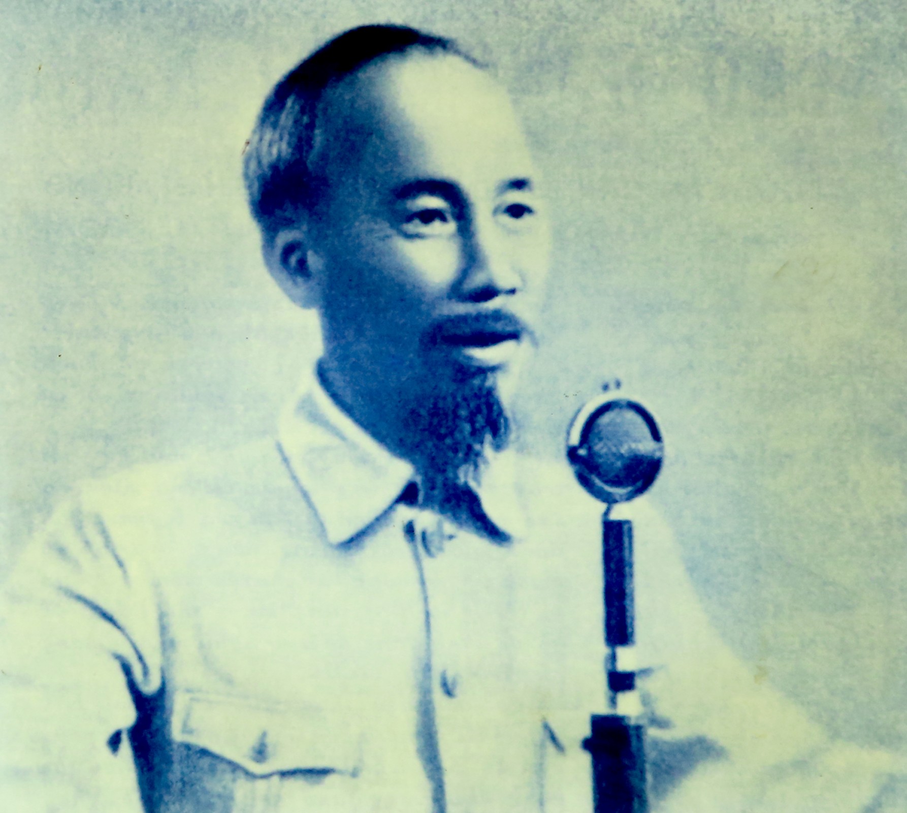 Bác Hồ đọc Tuyên ngồn Độc lập ngày 2/9/1945