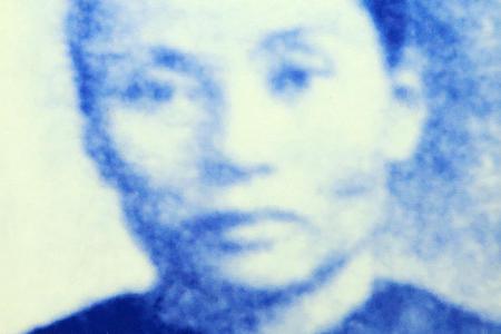 Đồng chí Đặng Thị Đê, nữ giao liên phụ trách đường dây thông tin Quân khu 9