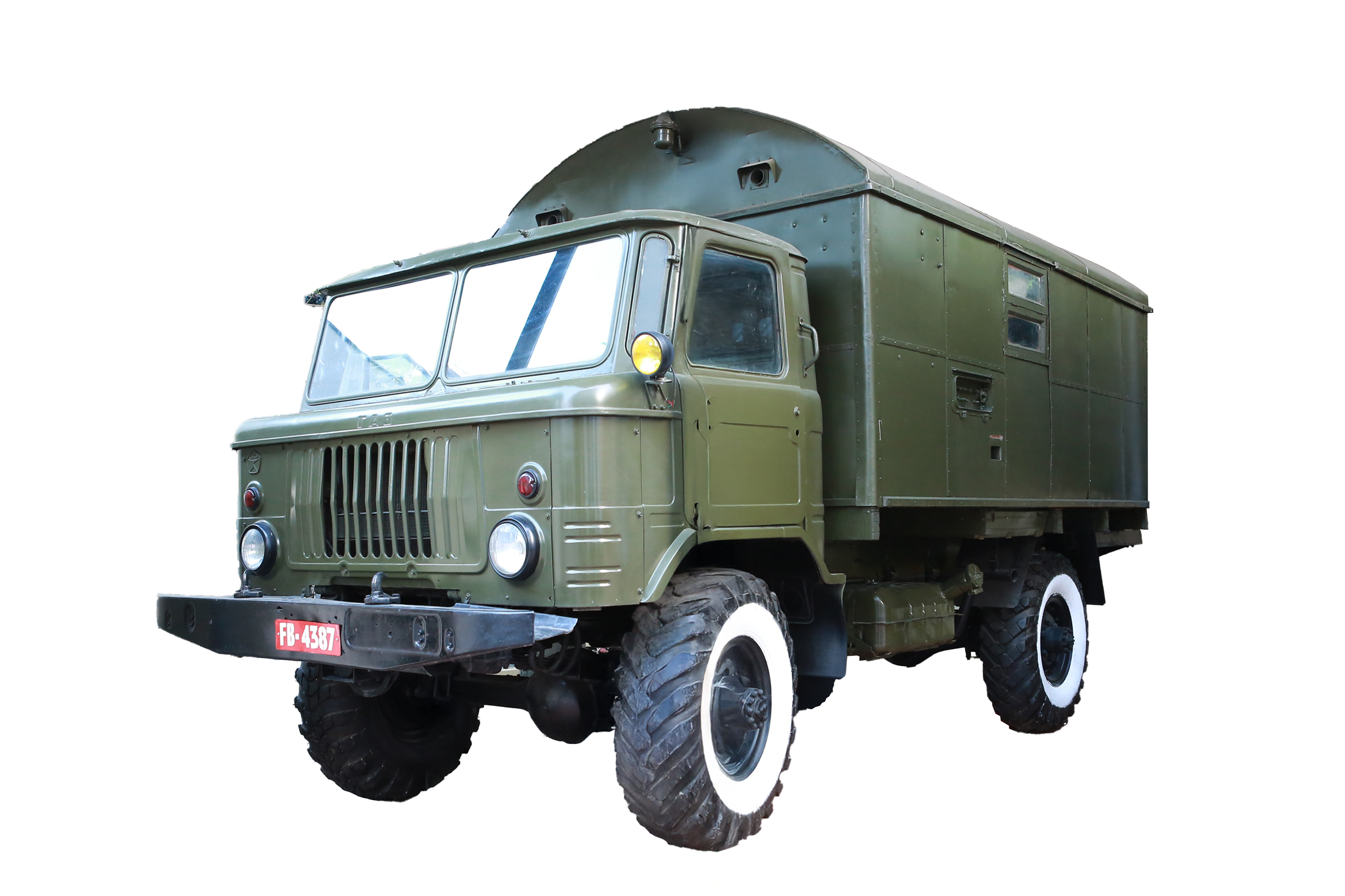 Xe Tiếp sức Cơ động P-401, Tiểu đoàn 4, Bộ Tư lệnh Thông tin tiến vào dinh Độc Lập trưa ngày 30/4/1975. 